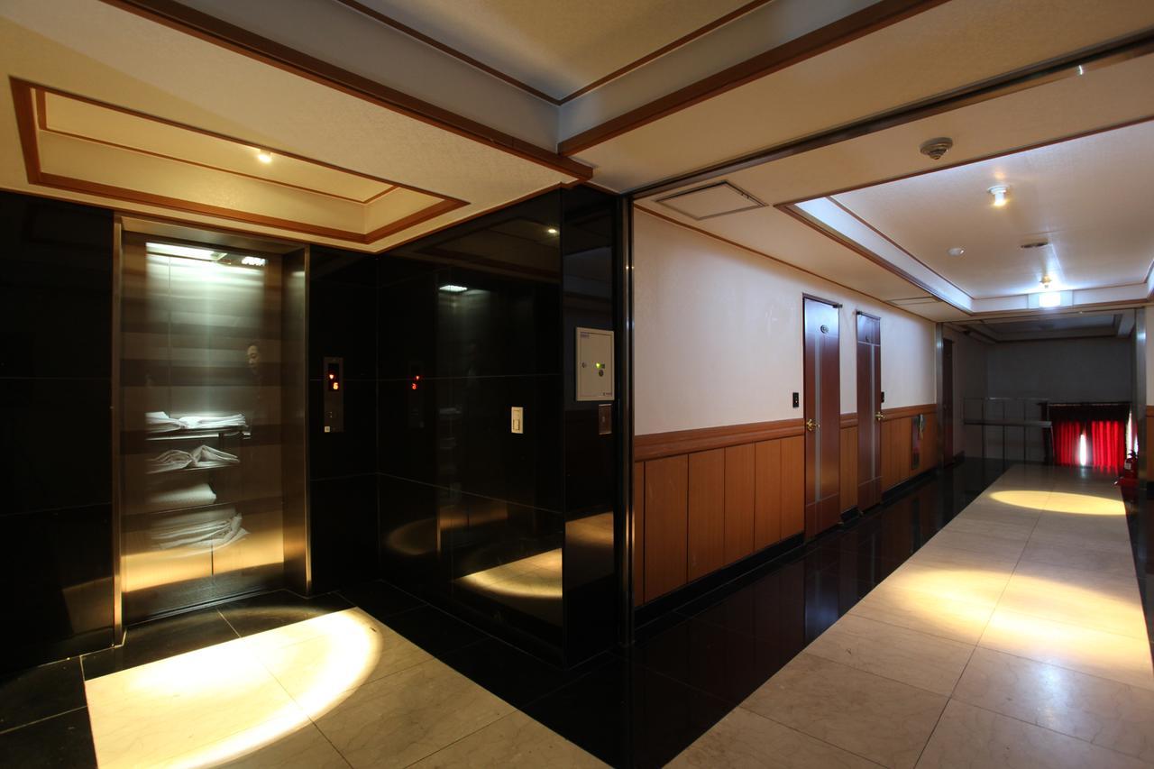 Prince Hotel Seoul Exterior photo